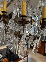 Un lustre à pampilles de cristal et laiton à 10 bras de lumi… (photo 2)