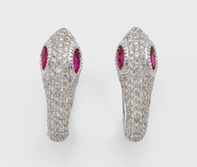 Paar Schlangen-Ohrringe mit Diamanten Weißgold, gest. 750. S…