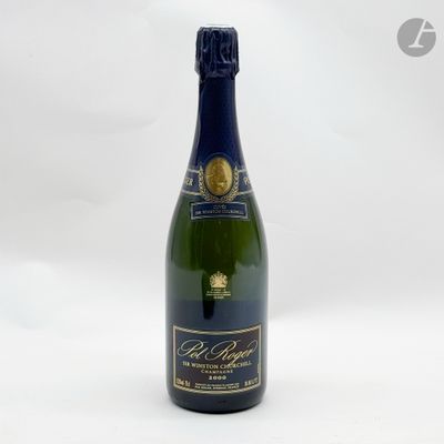 La bouteille de champagne est vide et prête à être remplie.