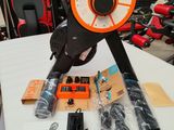 une machine posée sur une table