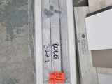 une photo d'une boîte contenant un couteau