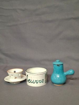 Charles VOLTZ à VALLAURIS Réunion d'un beurrier couvert en c…