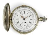 Montre de poche avec chiffres romains et chiffres romains sur le cadran