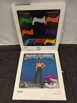 Lot de 9 cadres connecté the collection comprenant : Gregory…