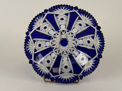 Petite coupe vide-poche en cristal taillé et partiellement c… - Photo 1