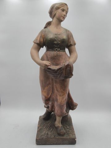 F. Cittin « les semailles ». Sculpture en plâtre. Éclats. H 70 cm