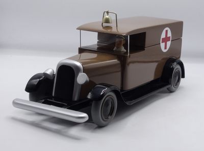 Hergé = AROUTCHEFF : Tintin, l’ambulance (H.