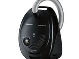 photo en noir et blanc d'un aspirateur sur fond blanc