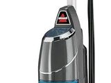 gros plan d'un aspirateur sur fond blanc