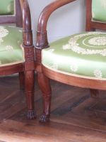 PAIRE DE FAUTEUILS en acajou et placage d'acajou à dossier d… (photo 6)
