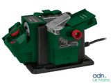 La « Green Machine » est posée sur le socle noir.