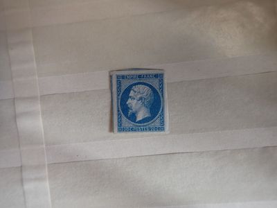 un timbre avec la photo d'une femme