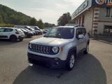 une jeep blanche garée devant un magasin
