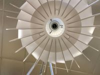 Suspension IKEA en plastique blanc en forme de globe lamellé… (photo 4)