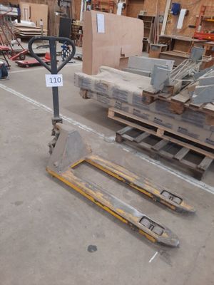 a pallet that is sitting in the middle of a warehouse