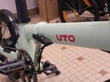 a bike that is sitting on the floor in the room