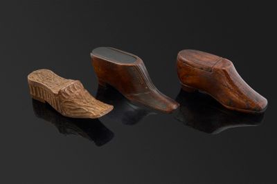 ART POPULAIRE / TABACOLOGIE Ensemble de 3 tabatières en bois…