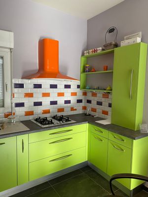 VENTE SUR DESIGNATION - LOT 3 - Une cuisine aménagée d'expos…