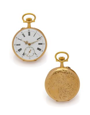 deux types différents de montres de poche sur fond blanc