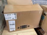 a box that is sitting on top of a pallet