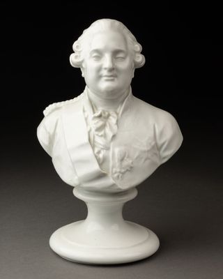 Louis XVI en buste, sur piédouche Porcelaine émaillée H.