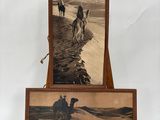 une vieille photo d'un homme à dos de chameau sur une plage, à côté d'une photo d'un homme à dos de chameau sur une plage