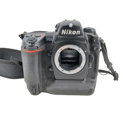 NIKON. Appareil photo numérique Nikon D2X SN 5041536.