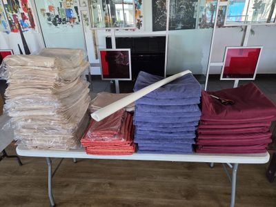 Lot de linge de table : nappes, chemins de table