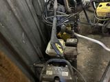 de nombreux outils qui se trouvent sur le terrain
