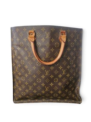 une image d'un sac à main Louis Vuitton sur fond blanc