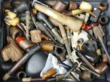 de nombreux types de pipes dans un bac
