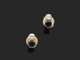 une paire de boucles d'oreilles en saphir et diamant