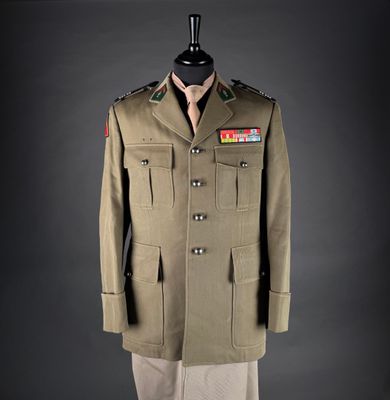 an army uniform on a mannequin mannequin mannequin mannequin mannequin mannequin mannequin mannequin mannequin