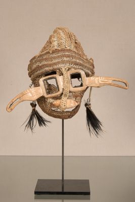 Culture Asmat, Irian-Jaya, Papouasie Nouvelle-Guinée Masque …