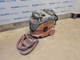 an image of a machine that is sitting on the floor