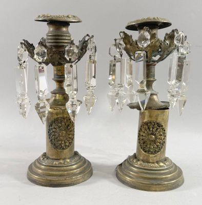 Paire de flambeaux en bronze et laiton doré, fut colonne orn…