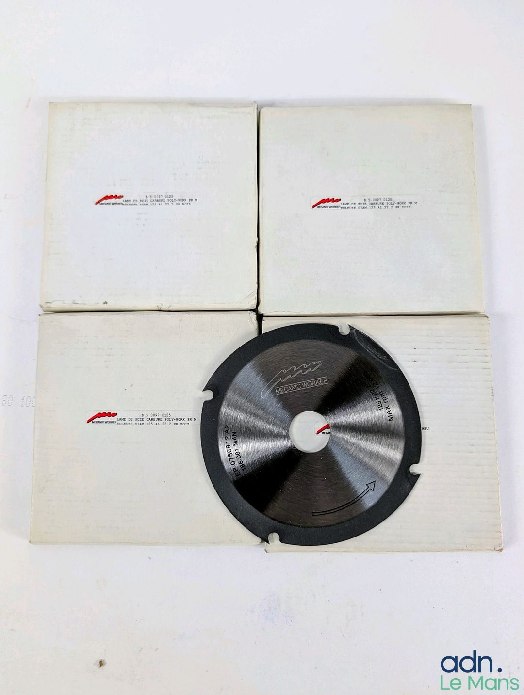 Lot de 4 lames de scie au carbure de 125 mm de diamètre.