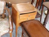 a lot of furniture that is sitting on the floor
