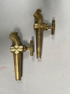 2 robinets de foudre en cuivre formant en paire DONUSSE LYON…