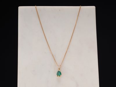 Collier en or jaune 18k 750 à maille gourmette limée retenan…