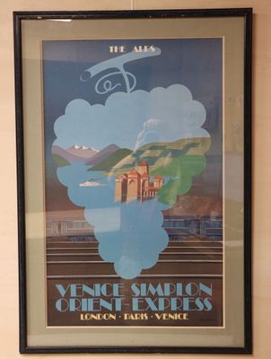 une photo d'une affiche accrochée au mur d'une gare
