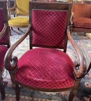 3 fauteuils acajou velours rouge à motifs accoudoirs crosse … (photo 2)