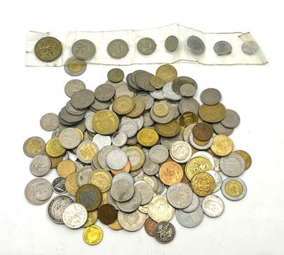 Ensemble de monnaies démonétisées, FRANCE, EUROPE, MONDE.