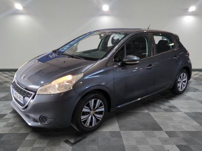 Nissan Versa SV à hayon de 2012 à vendre chez The Car Connection à Houston, au Texas
