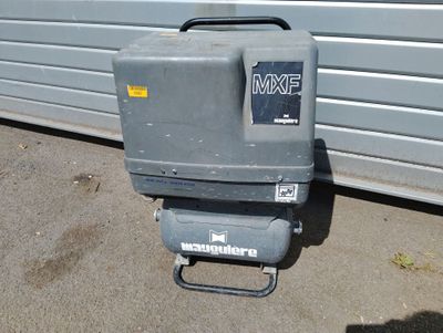 Compresseur d'air monophasé sur chariot MAUGIERE
