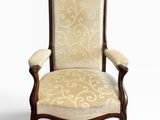 une image représentant une chaise dont le dossier et les accoudoirs sont recouverts d'un tissu beige