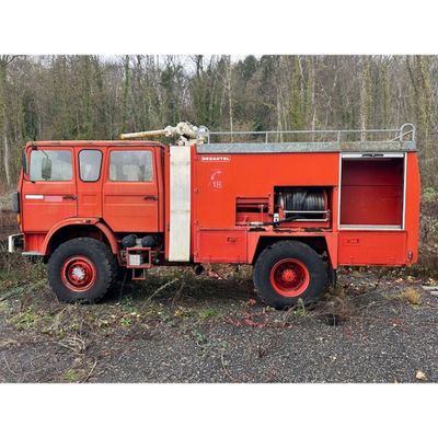 Camion de pompier sans carte grise. - Photo 1