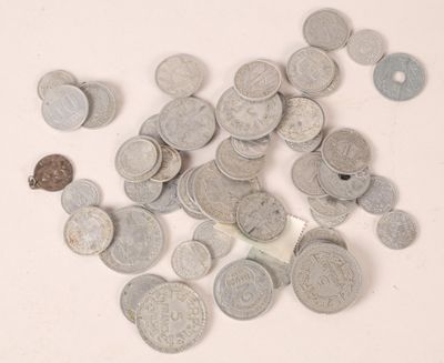 Ensemble de monnaies françaises comprenant des pièces de 1 f…