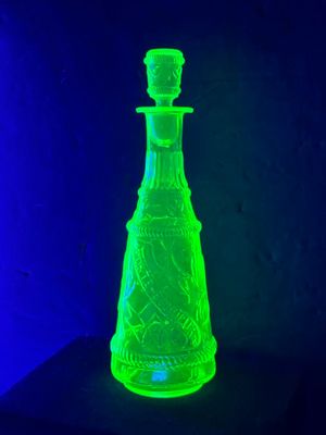 Bouteille en ouraline moulé pressé à décor de trèfles et marqué "Porte - Photo 1