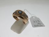 une image représentant une bague sertie d'une pierre